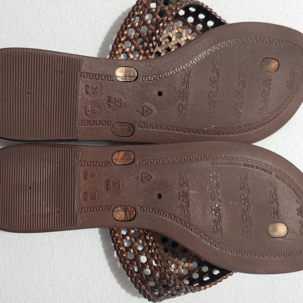 Grendene floral sandals.  Size 8 - Picture 6 of 8